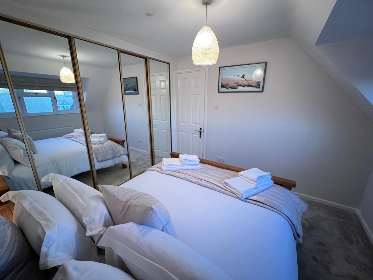 Luxurious 4 Bedroom Home In The Heart Of The Cotswolds With Hot Tub! ストウ・オン・ザ・ウォルド エクステリア 写真